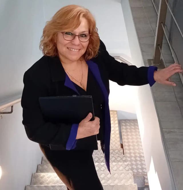 profil de Irma Szmazsak Angeles